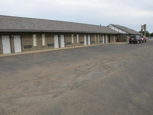 Friona Inn - photo 7