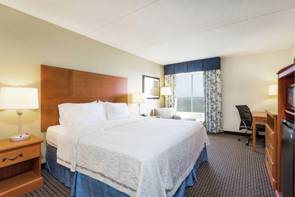Hampton Inn Morehead City - photo 16