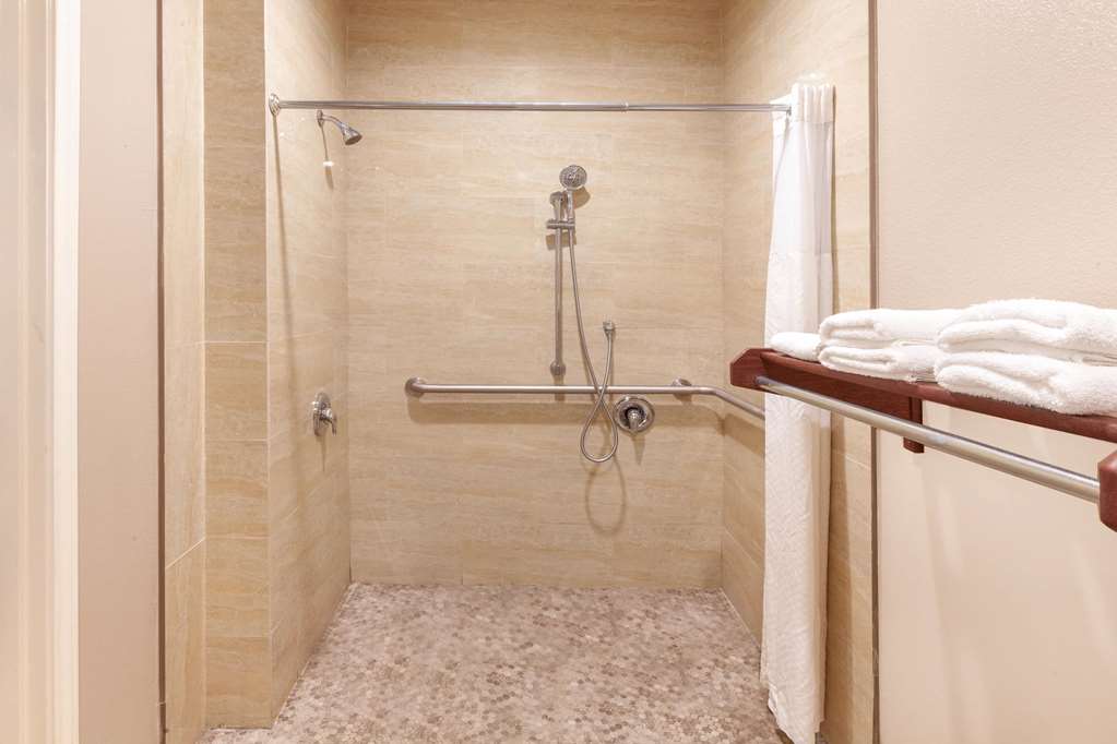 Super 8 by Wyndham Houston Northwest Cypress - photo 24