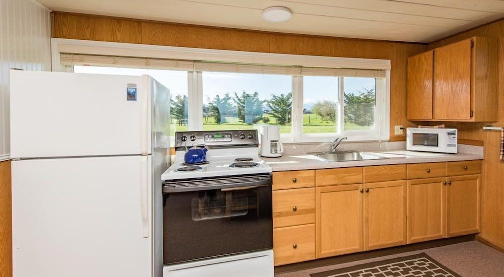 Dungeness Bay Cottages - photo 16