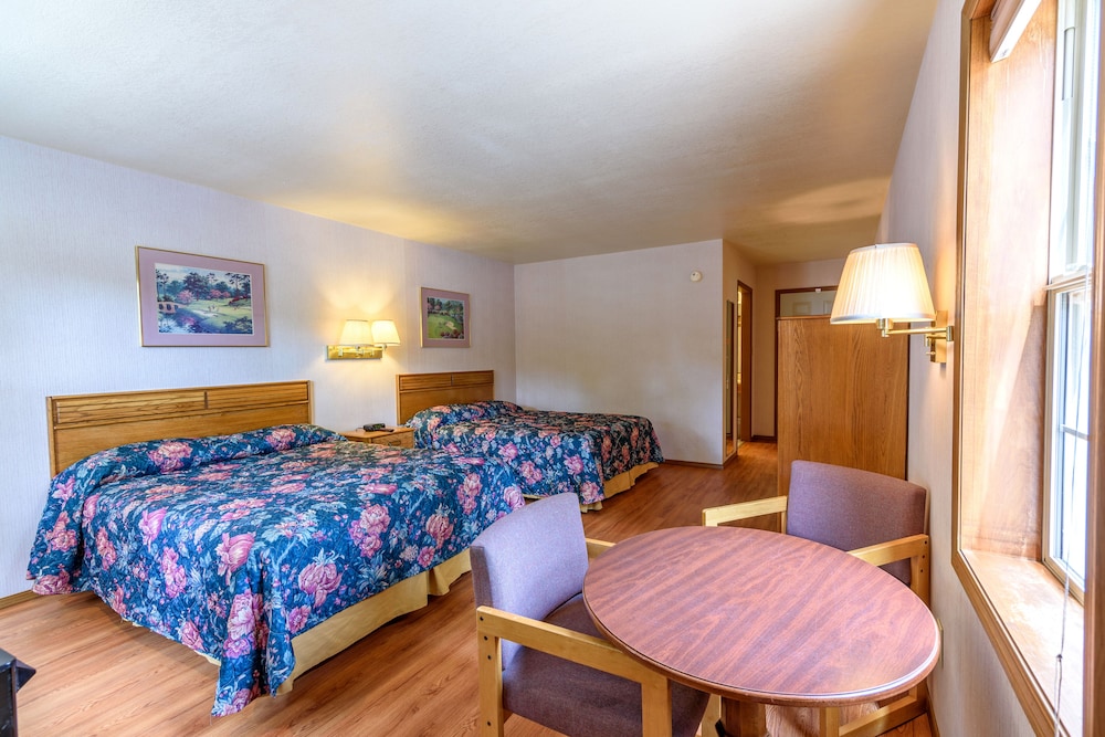 The Gunnison Inn at Dos Rios Golf Course - photo 25