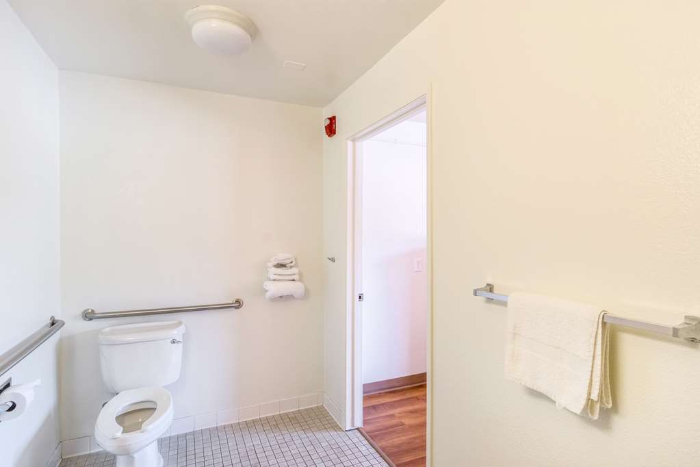 Motel 6 Redding CA Central - photo 24