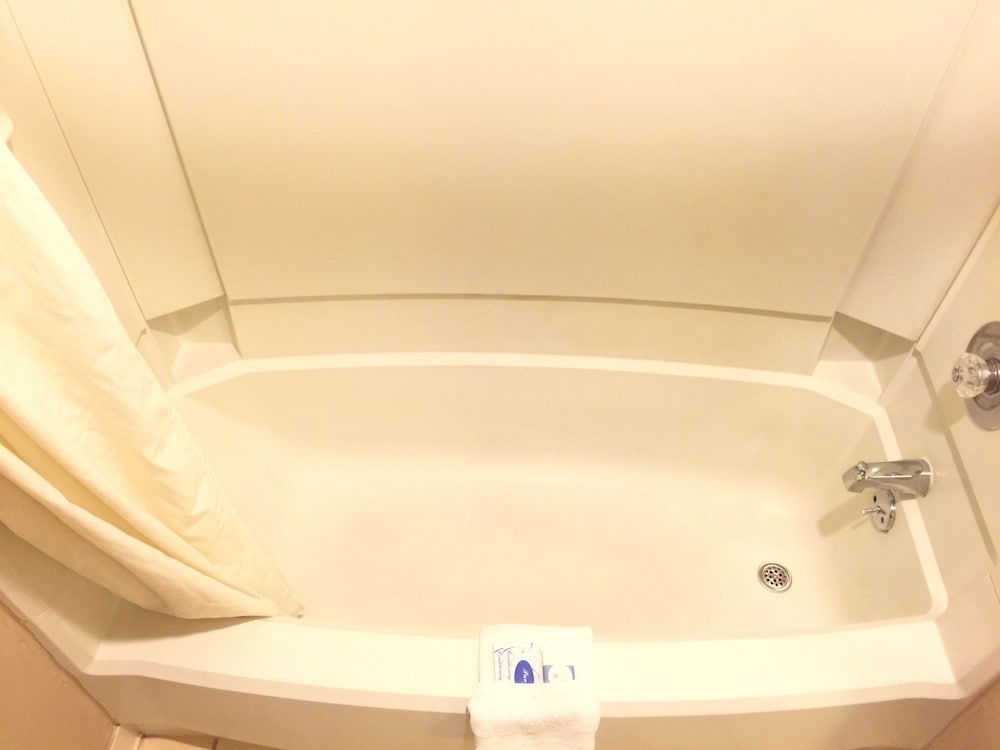 Americas Best Value Inn Garden City - photo 16