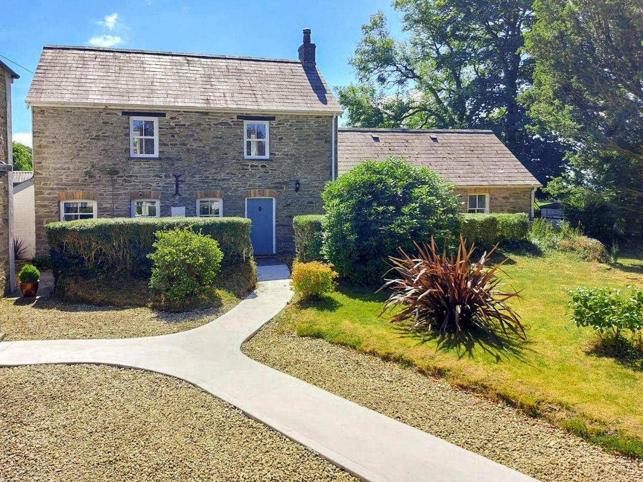 Tyn Y Coed — hotel in Newcastle Emlyn