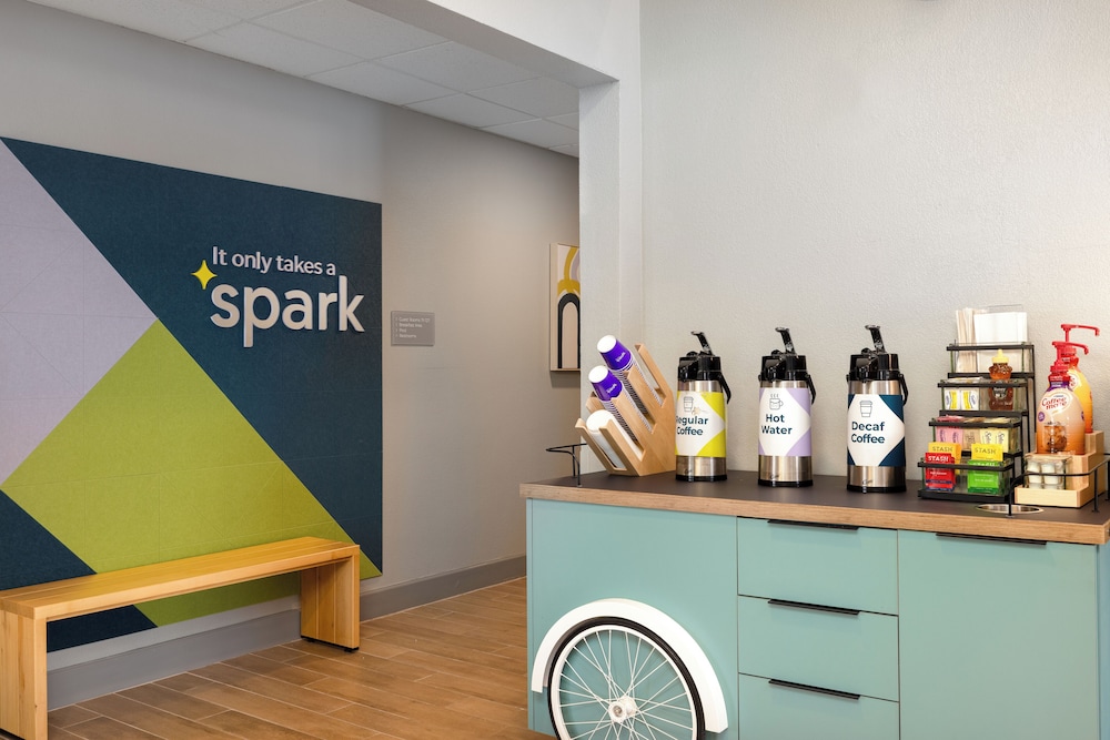 Spark by Hilton El Paso University - photo 2