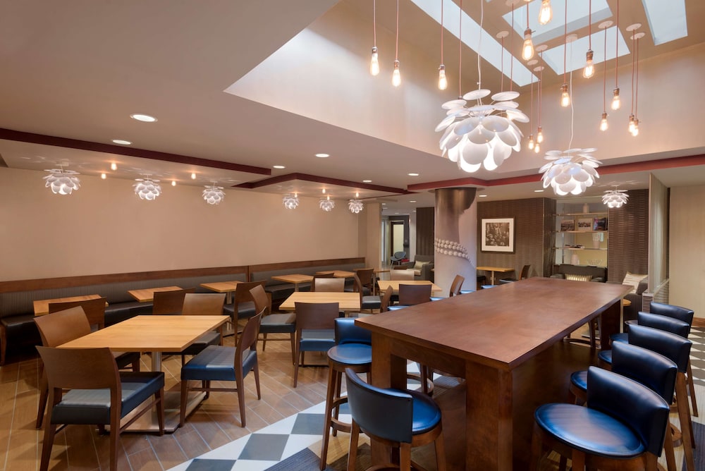 Hampton Inn Manhattan Downtown Financial District - photo 18