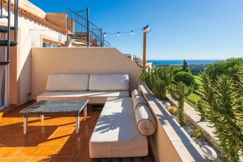 Hacienda Casares II 2445 Pensamiento — 4-Star Luxury Hotel in Casares, Spain
