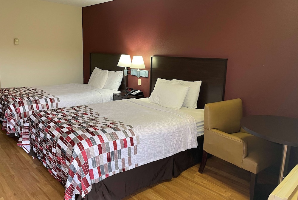 Travelodge by Wyndham Holland Toledo - photo 9