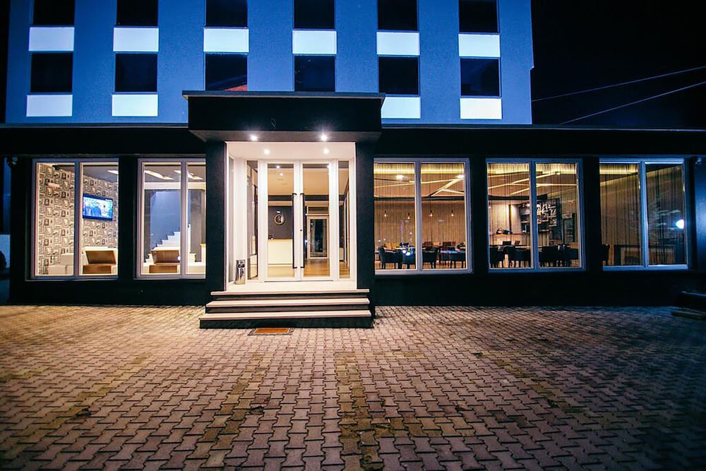 Hotel Rikuest in Korce, Albania