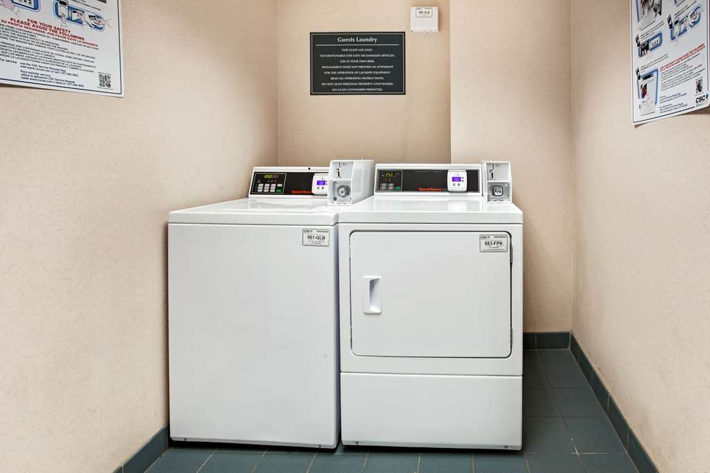 La Quinta Inn by Wyndham Detroit Canton - photo 38