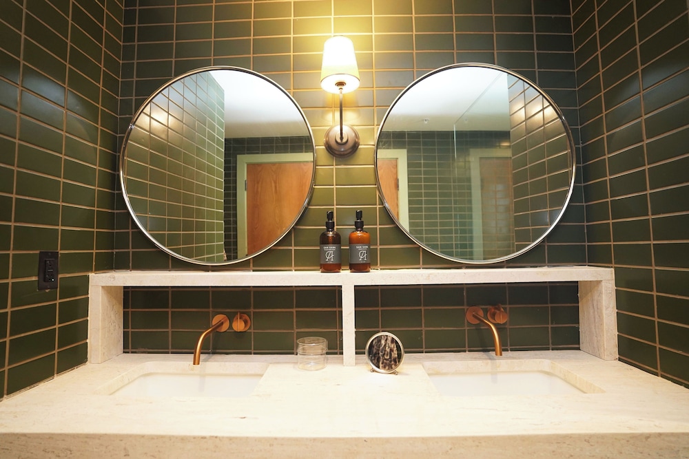Albert Hotel - photo 32