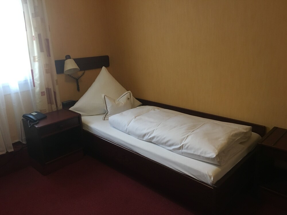 Hotel Restaurant Feste Neustadt — Bergneustadt — photo 5