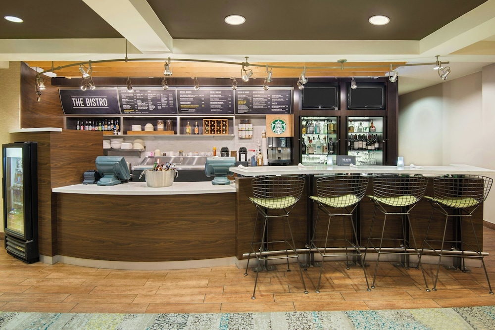 Courtyard by Marriott Springfield Airport - photo 40