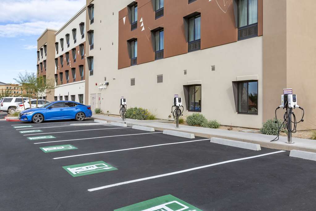 Comfort Suites Scottsdale Talking Stick Entertainment District - photo 29