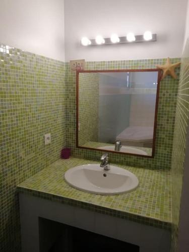 Mas de la Digue ChA teaurenard 6 chambres 5 sdb. — 4-Star Luxury Hotel in Chateaurenard, France