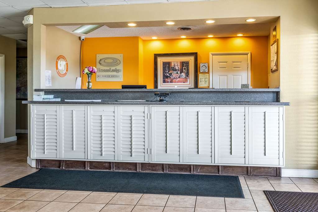 Econo Lodge Knoxville West Turkey Creek - photo 7