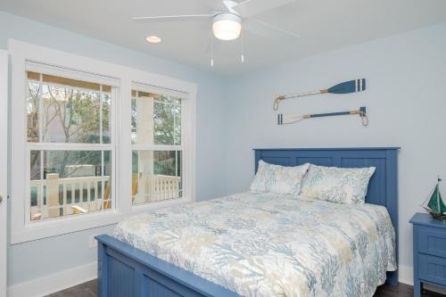 All Decked Out by Oak Island Accommodations - photo 44