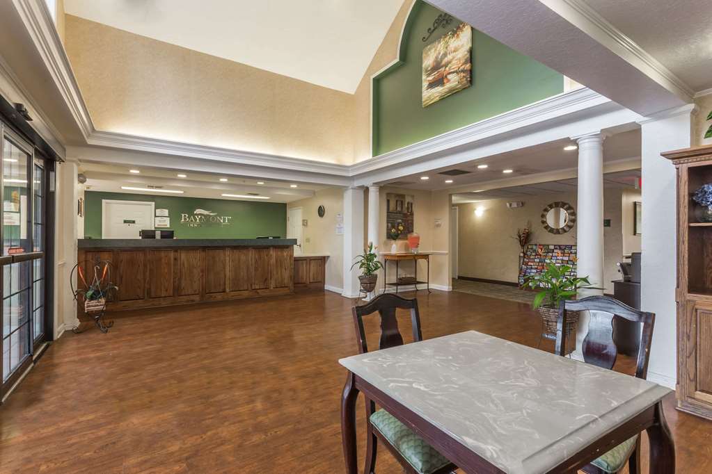 Baymont by Wyndham Lakeland - photo 4