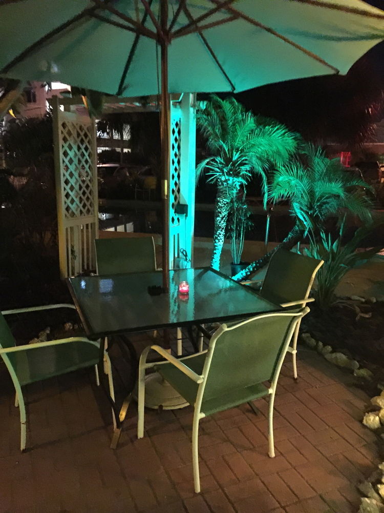 Amber Tides Motel - photo 57