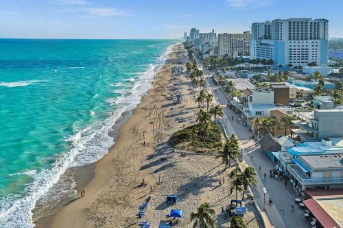 Beach And Hard Rock Hollywood Vacation House Ha02 — 4-Star Luxury Hotel in Hollywood, United States