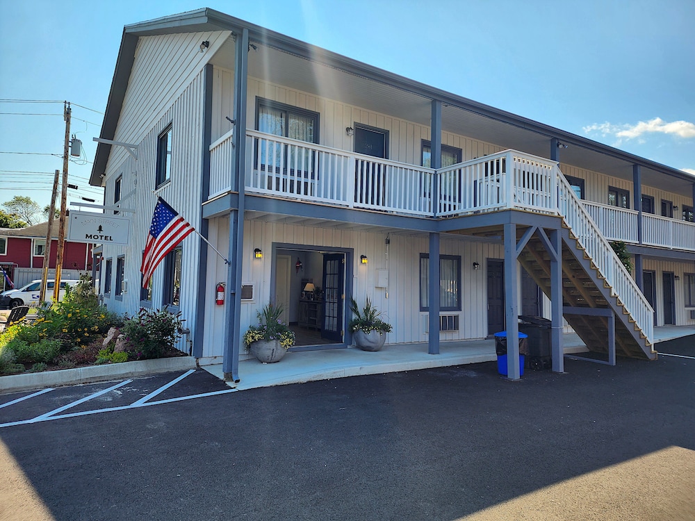 Main Street Motel - photo 20
