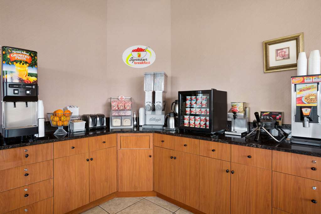 Super 8 by Wyndham Bellingham Airport Ferndale - photo 6