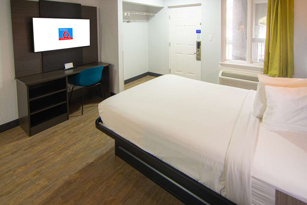 Studio 6 Extended Stay Coral Springs FL Fort Lauderdale - photo 21