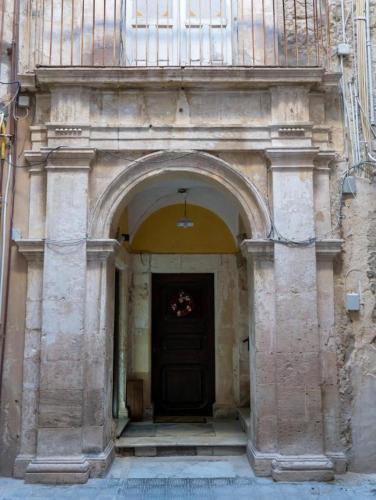 2 Soru Ortigia Holiday Home Attico con terrazza — 4-Star Luxury Hotel in Siracusa, Italy