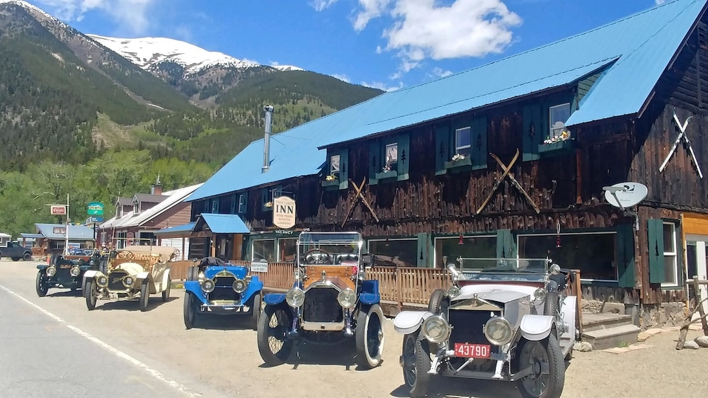 The Twin Lakes Inn - photo 21