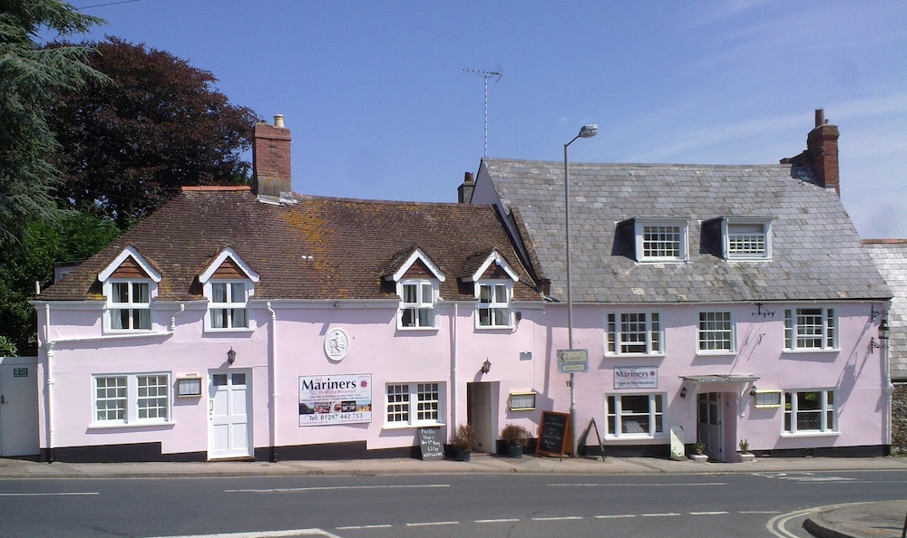Mariners Hotel - carbon neutral hotel in Lyme Regis