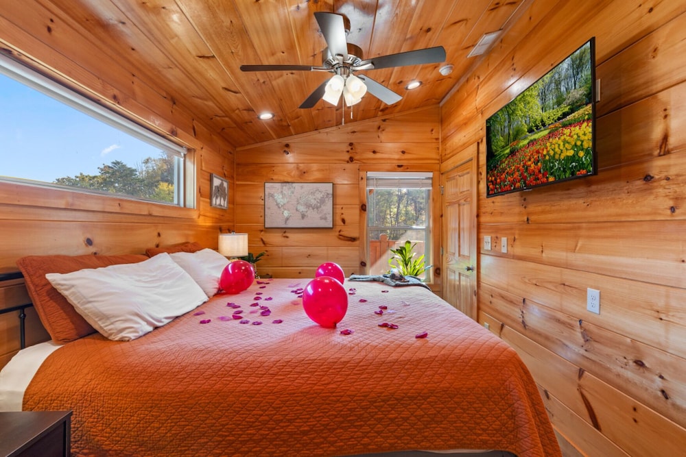 Rustic Mountain Retreat by Ghosal Luxury Lodging - photo 37