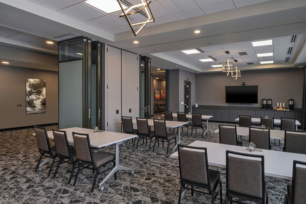 SpringHill Suites by Marriott Colorado Springs Downtown - photo 31