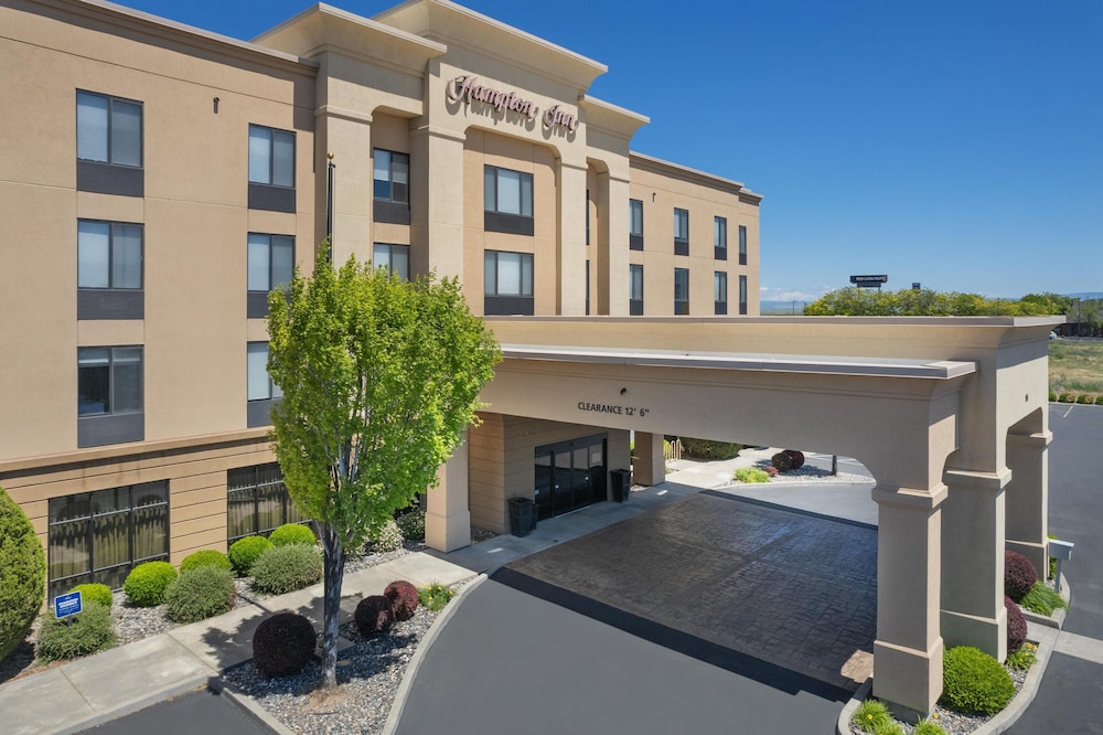 Hampton Inn Pendleton - photo 31