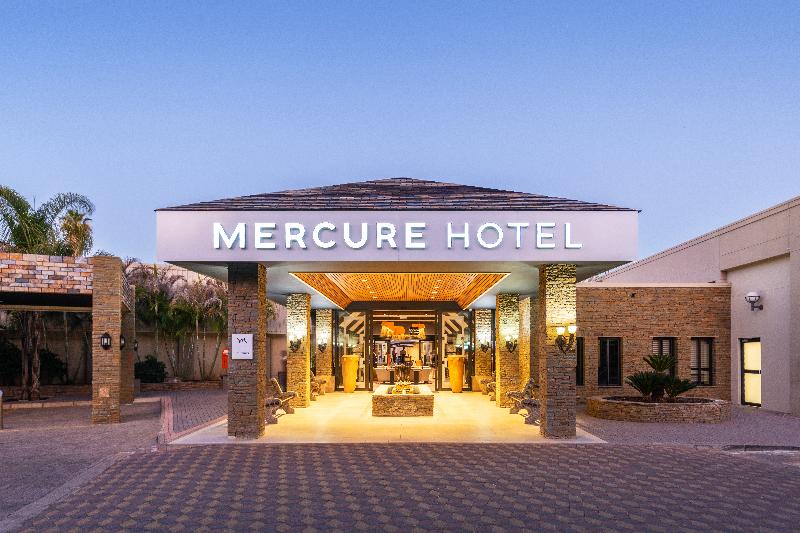 Mercure Hotel Windhoek — 4-Star Luxury Hotel in Windhoek, Namibia