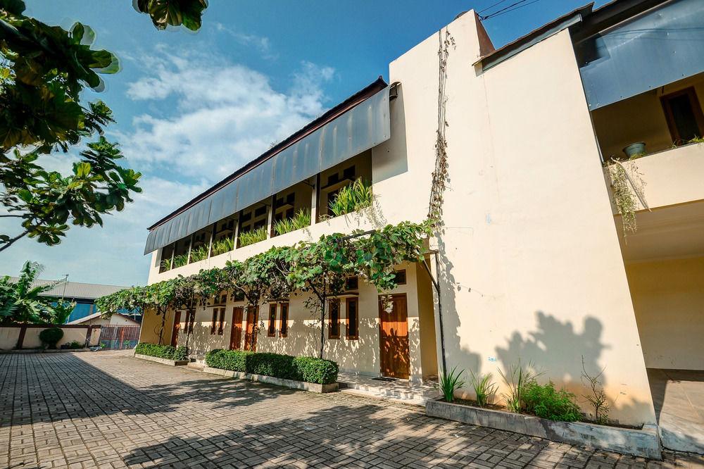 Hotel Cibatu in Purwakarta, Indonesia