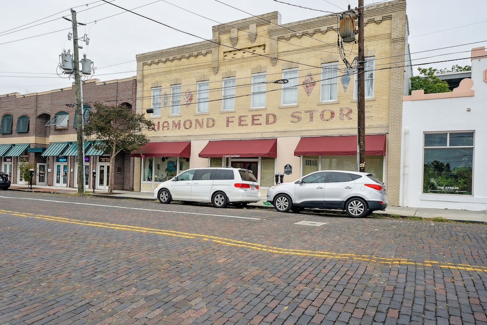Downtown Wilmington Studio in Historic District - photo 23