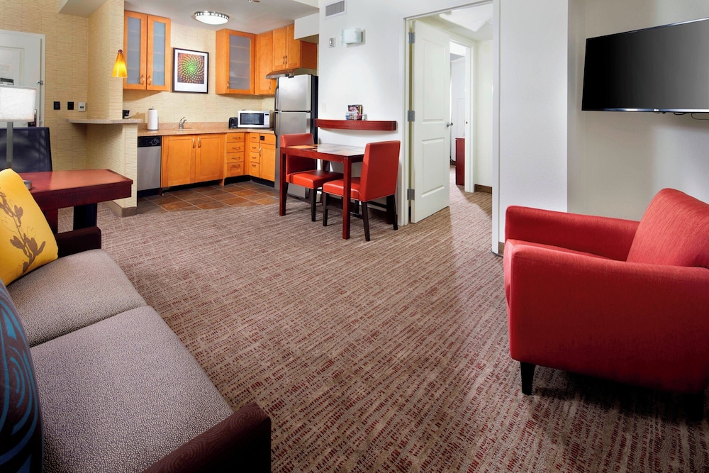 Residence Inn by Marriott San Antonio Six Flags at The Rim - photo 4