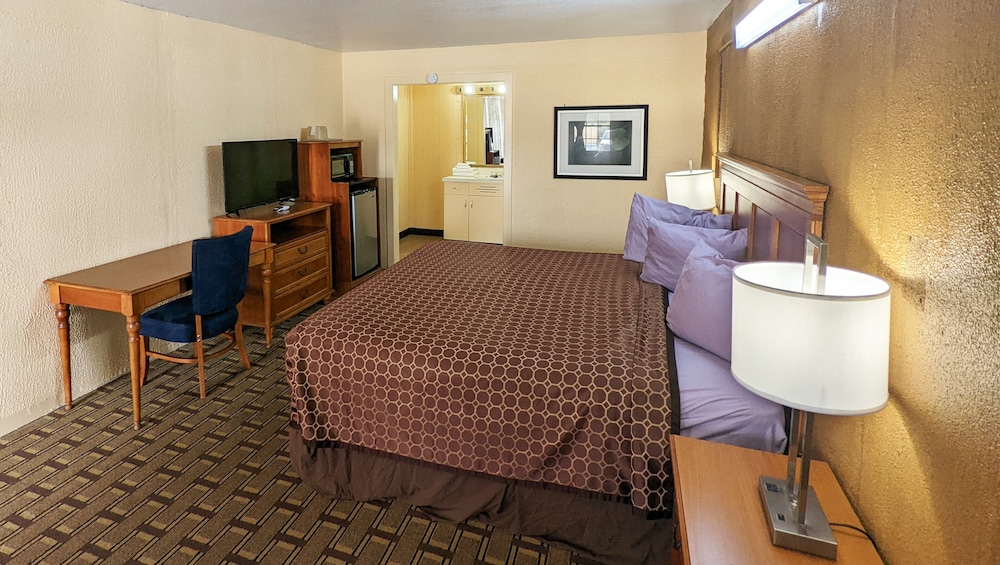 M Star Hotel Cleveland - photo 22