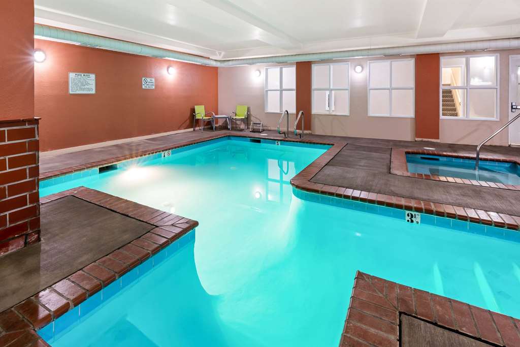 La Quinta Inn & Suites by Wyndham Fruita - photo 7