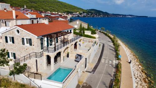 Villa Ocean View of Kali Erste Meerreihe mit Pool — 4-Star Luxury Hotel in Kali, Croatia
