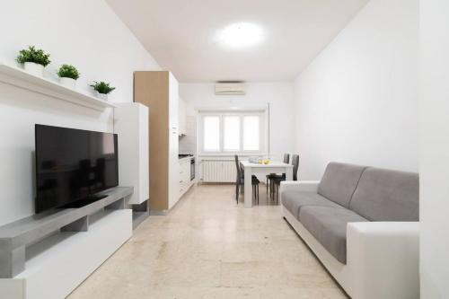 Garbatella Appartamento Moderno Relax e Comfort — 4-Star Luxury Hotel in Rome, Italy