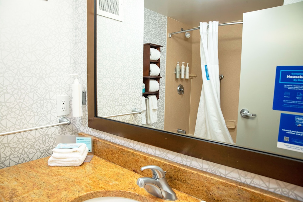 Hampton Inn & Suites Jacksonville - photo 29