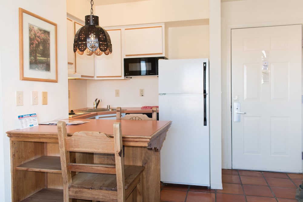 Santa Fe Suites - photo 20
