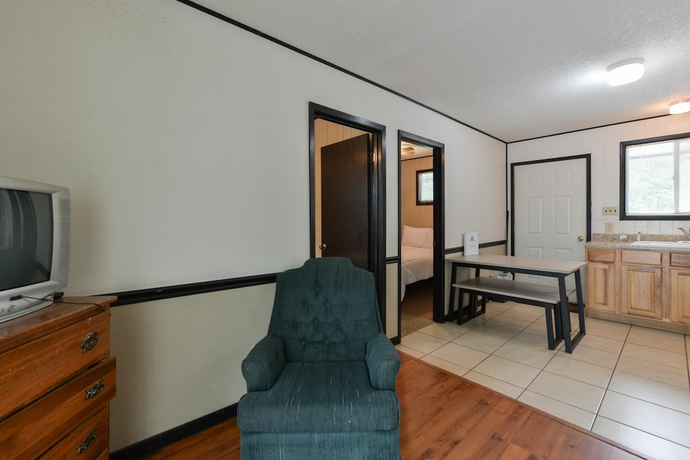 Kimberling Cove Resort - photo 31