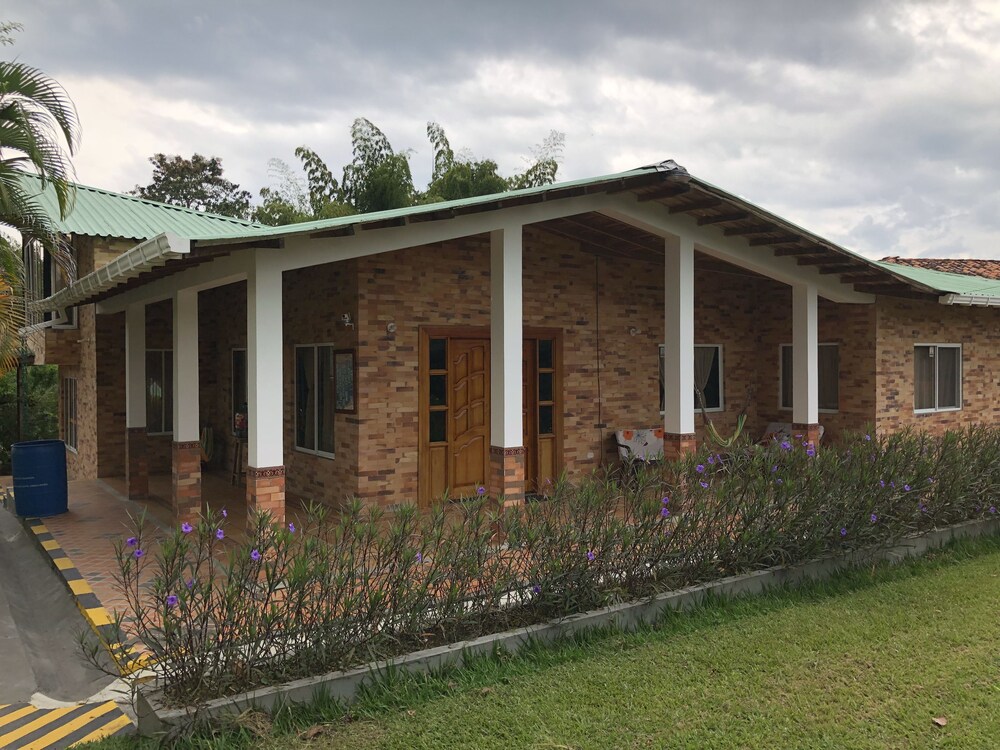 Finca Hotel Camarpa in Montenegro, Colombia