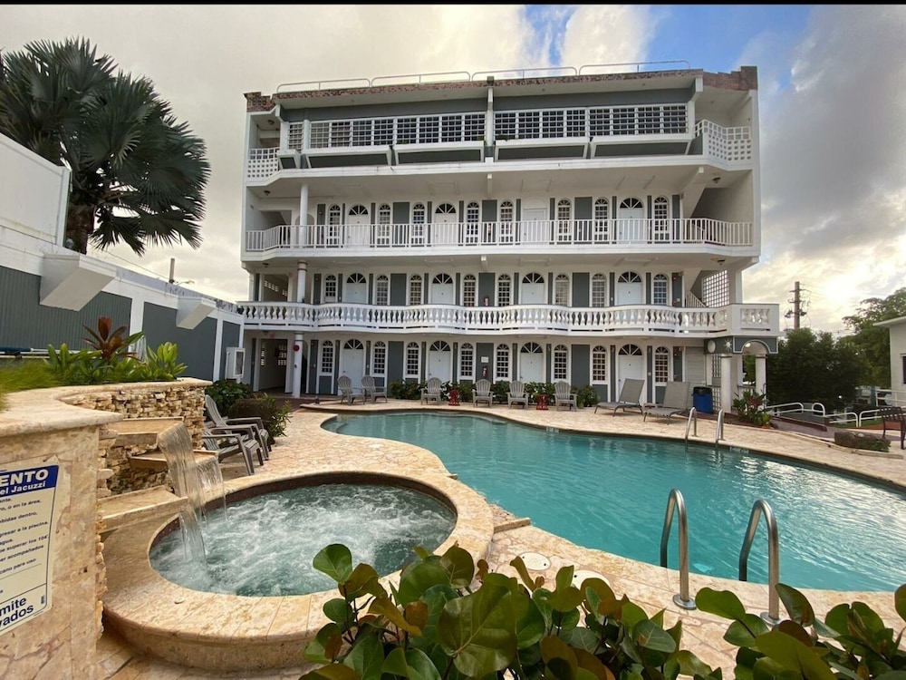 The Village Inn Hotel - carbon neutral hotel in Carolina