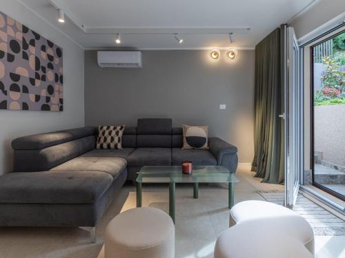 Lemon tree apartment — 4-Star Luxury Hotel in Trogir, Croatia
