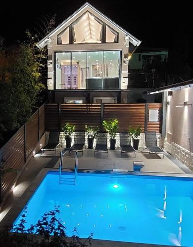Holiday house with a swimming pool Novi Marof Zagorje 21983 — 4-Star Luxury Hotel in Novi Marof, Croatia
