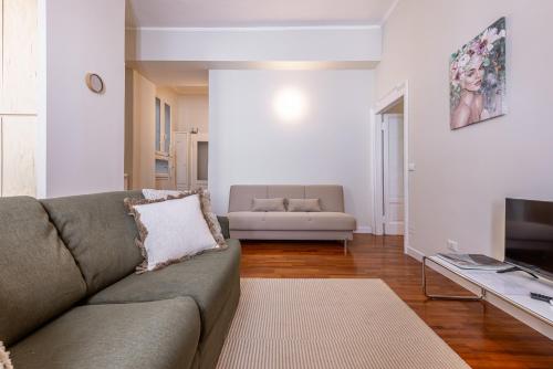 Cortivo House Silva 45 Next To Metro Lotto — 4-Star Luxury Hotel in Milan, Italy