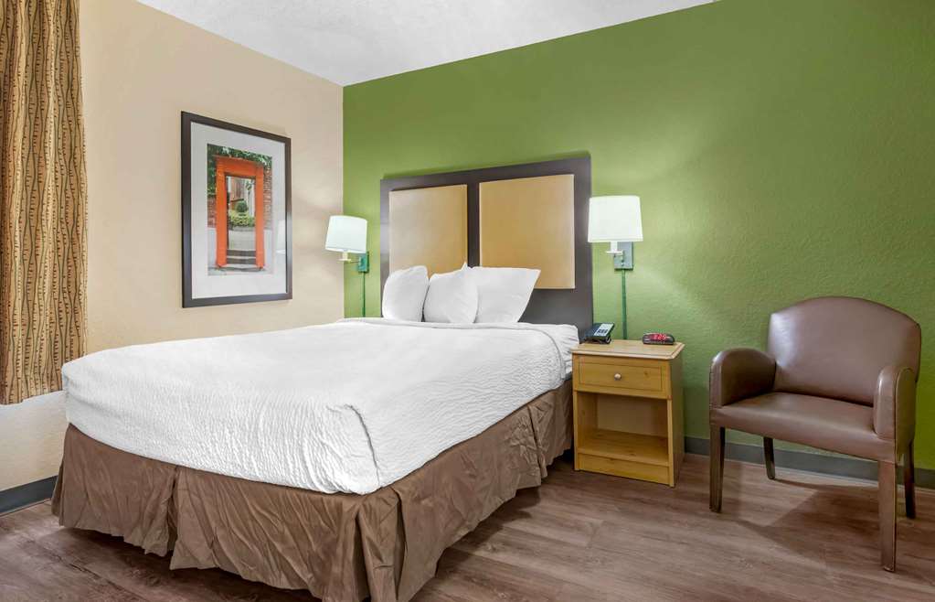 Extended Stay America Select Suites Orlando Southpark - photo 5